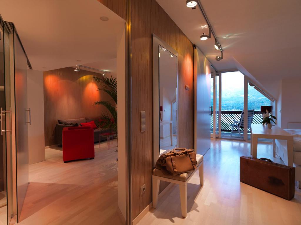 Kleines Hotel Kaernten フィラハ エクステリア 写真