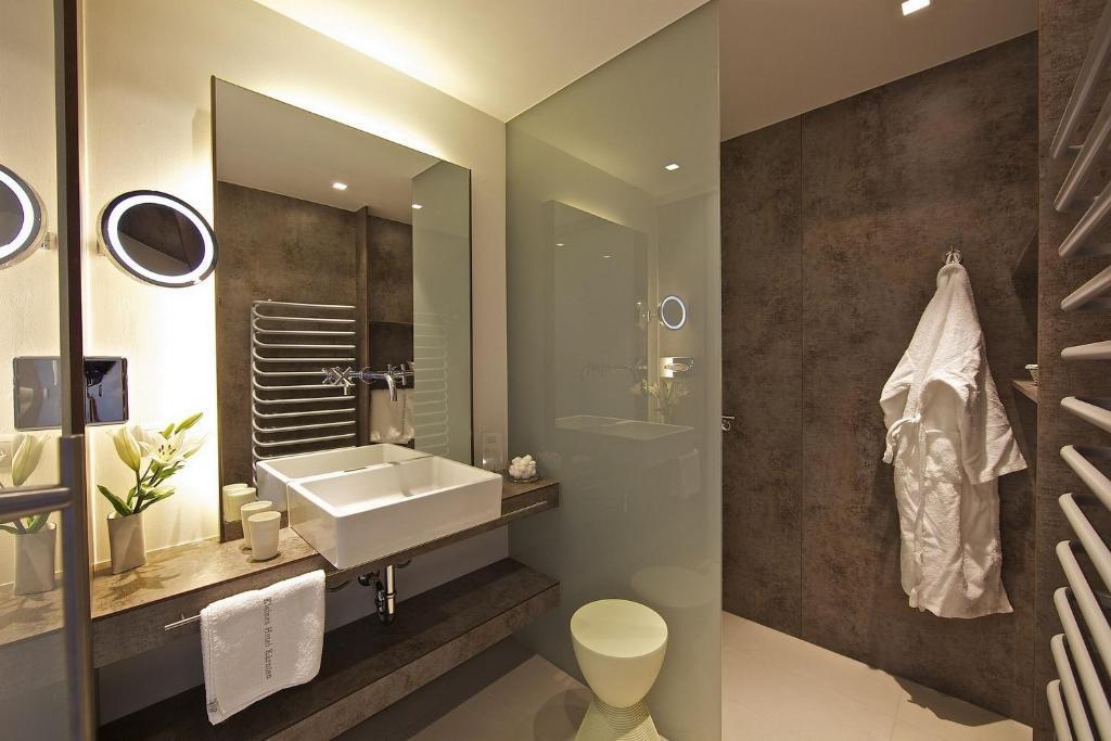 Kleines Hotel Kaernten フィラハ エクステリア 写真